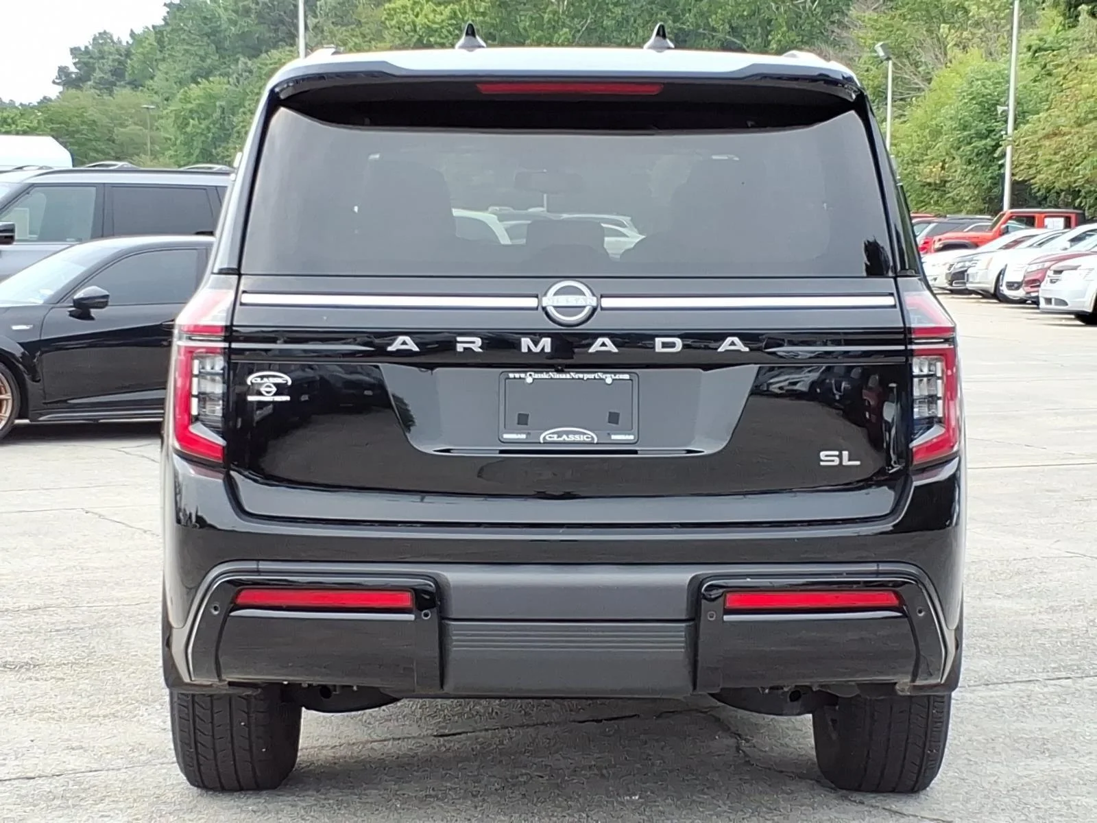 Used 2025 Super Black Nissan SL image 8