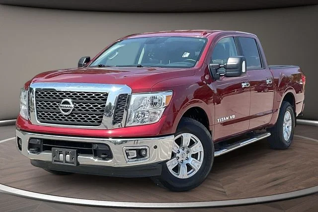 Used 2018 Red Nissan SV image 1