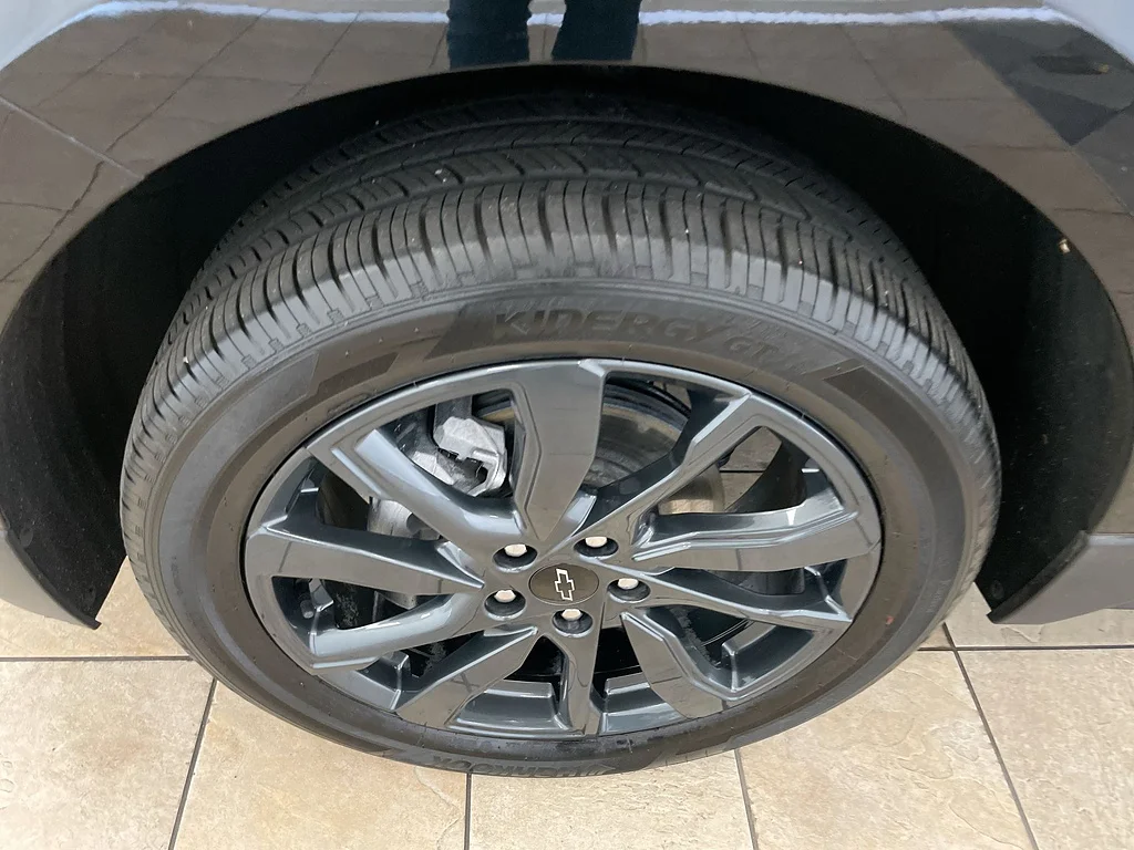 Used 2024 Mosaic Black Metallic Chevrolet RS image 32