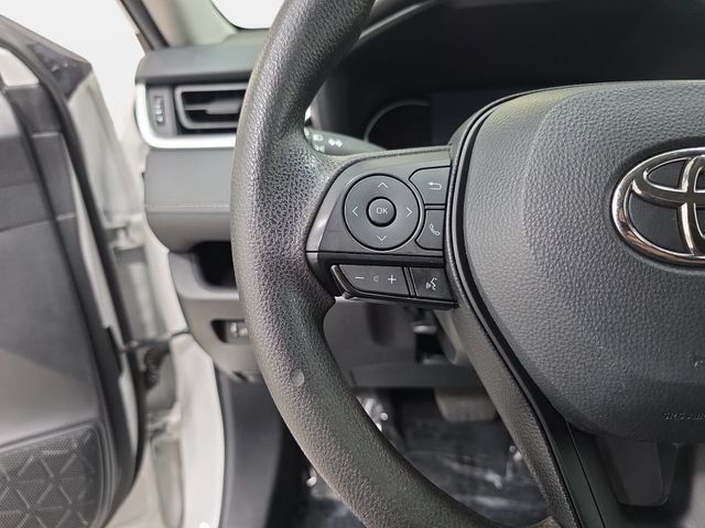 Used 2025 White Toyota XLE image 17