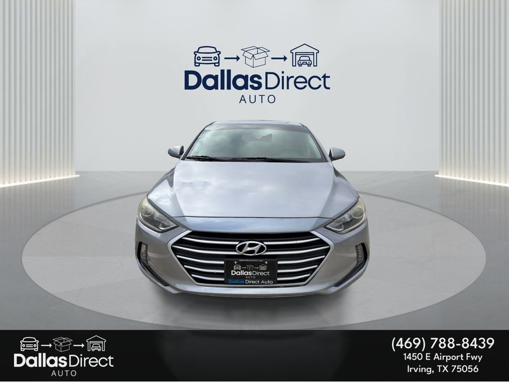 Used 2017 Shale Gray Metallic Hyundai SE image 3