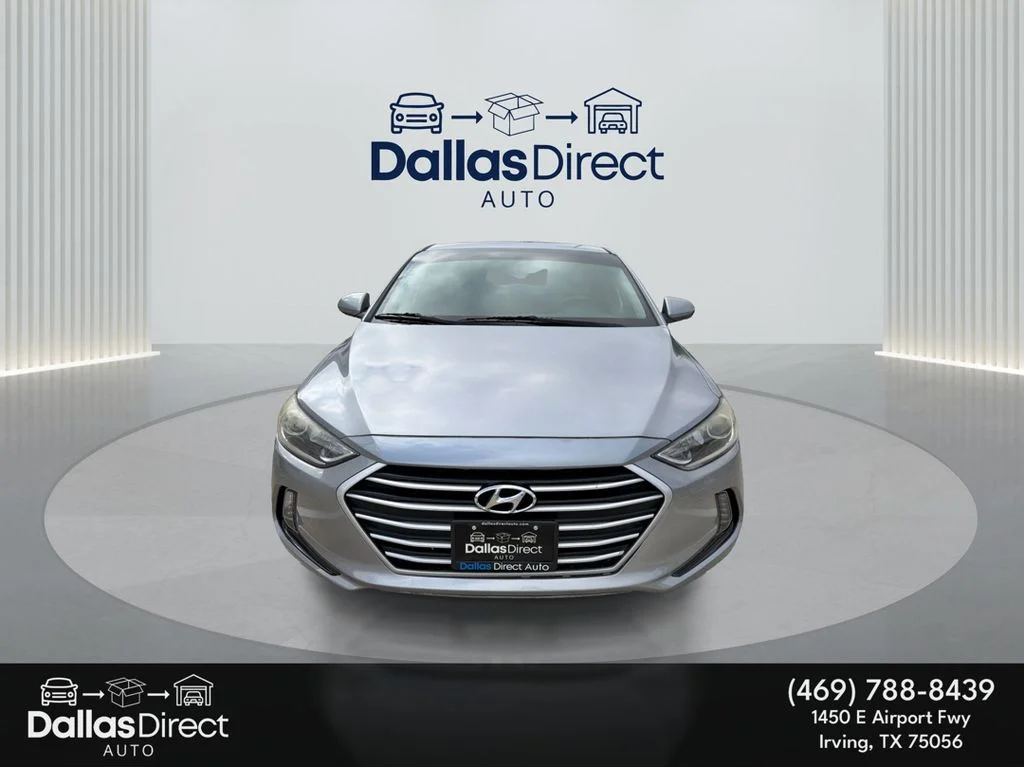 Used 2017 Shale Gray Metallic Hyundai SE image 3