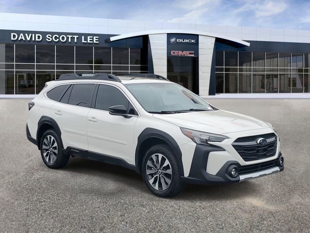 2025 Subaru Outback Limited's photo