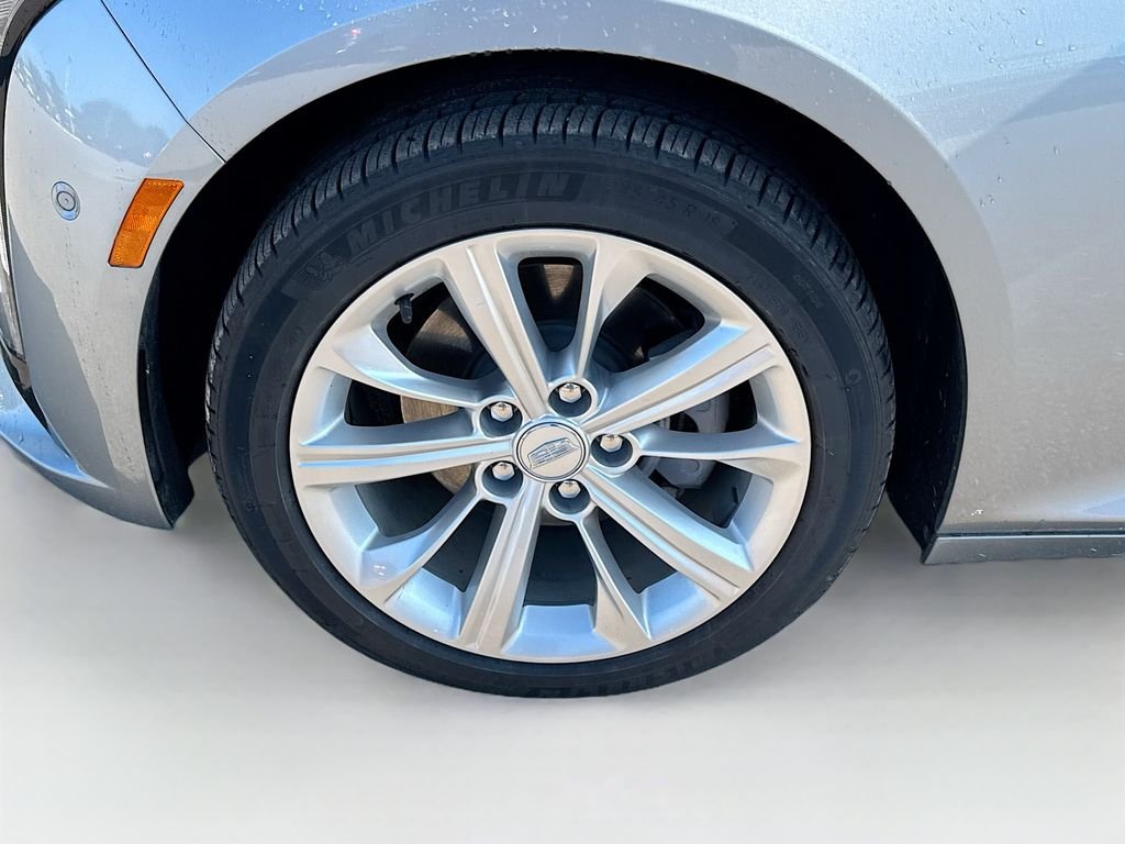 Used 2025 Silver Cadillac Premium Luxury image 34