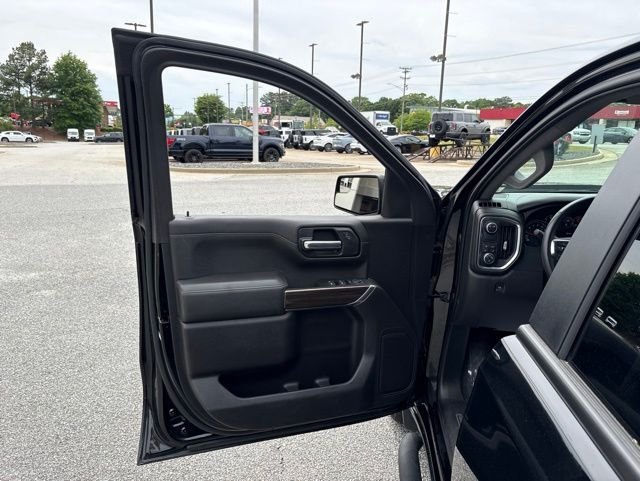 Used 2022 Black Chevrolet RST image 11
