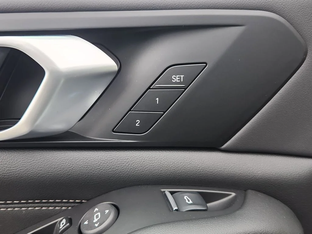 2026 BMW X5 50e - Photo 17