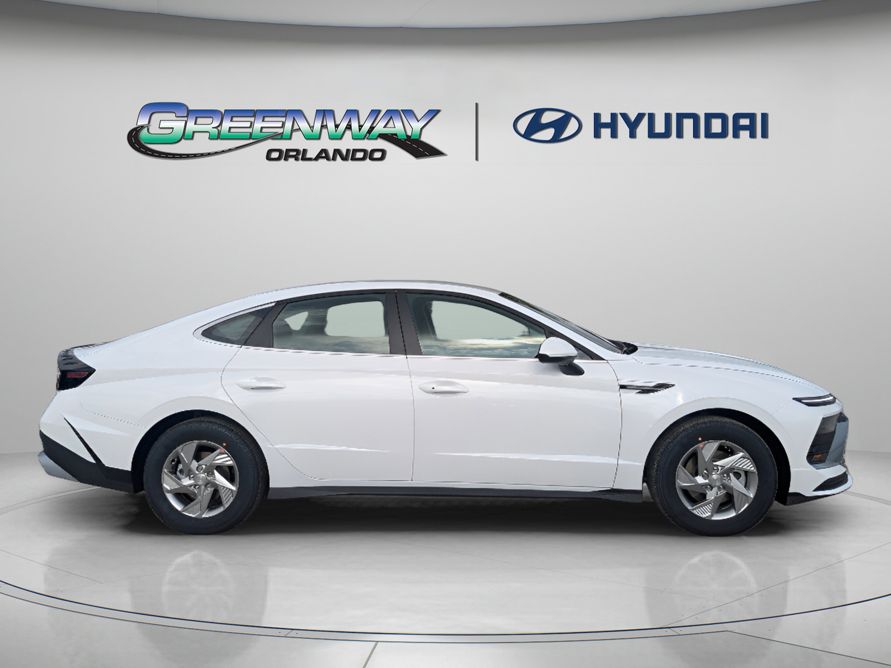 New 2026 Serenity White Hyundai SE image 9