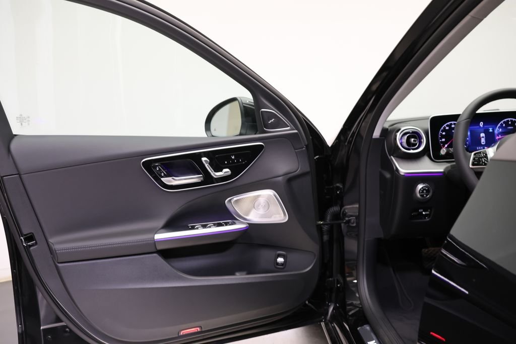 Used 2026 Obsidian Black Metallic Mercedes-Benz C 300 image 30