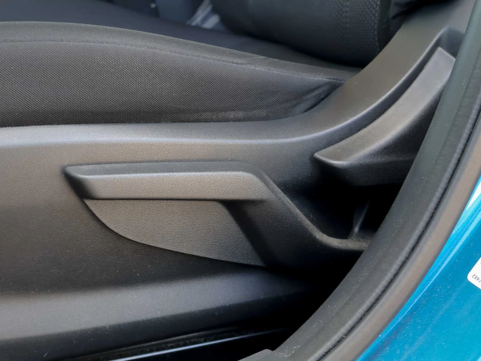 Used 2017 Island Blue Pearl Subaru  image 16