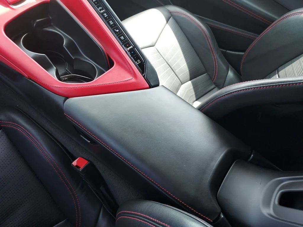 Used 2020 Gray Chevrolet Stingray image 27