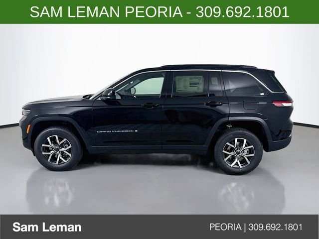 New 2027 High-Gloss Black Paint Jeep Laredo image 4
