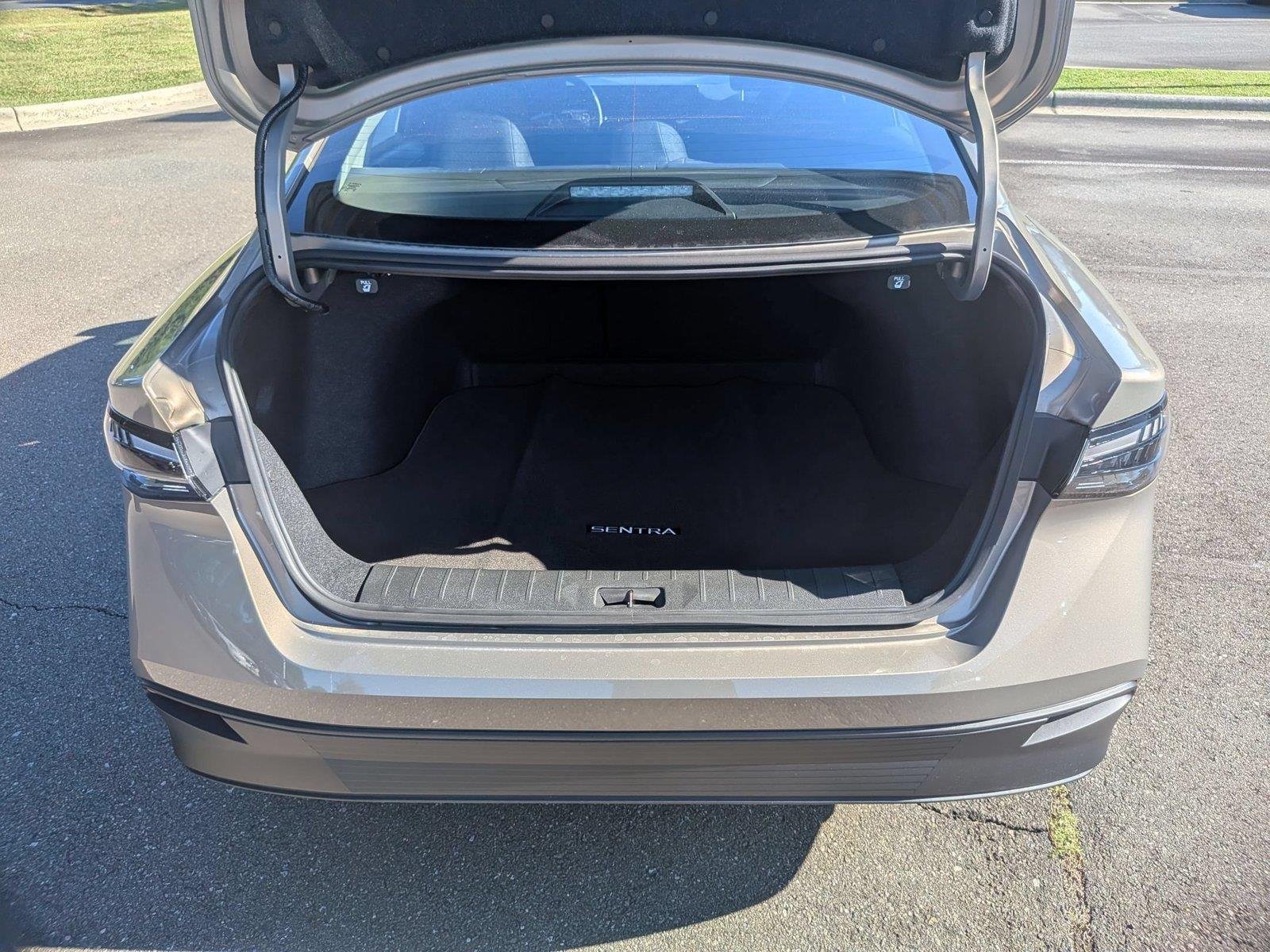 New 2027 Imperial Bronze Nissan SV image 32