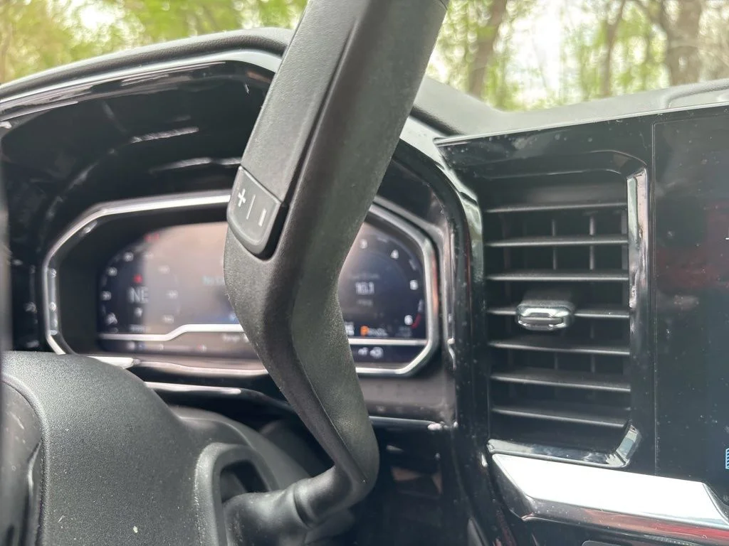 2024 Chevrolet Silverado 1500 LT - Photo 36