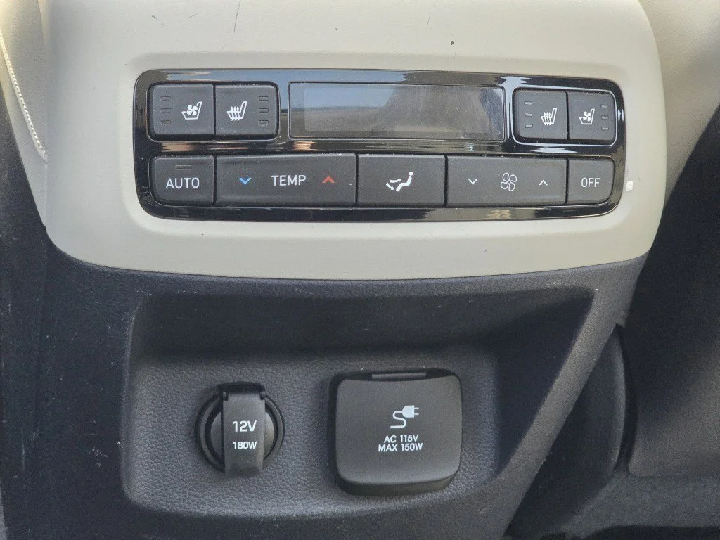 Used 2021 Sierra Burgundy Hyundai Limited image 31