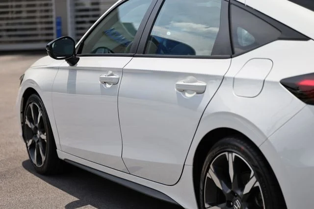 Certified Used 2025 Platinum White Pearl Honda Sport Touring image 8