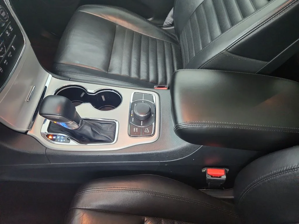 Certified Used 2018 Gray Jeep Limited image 33