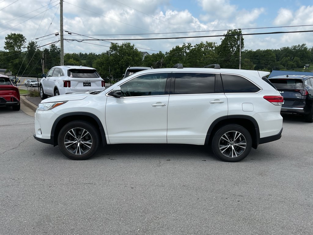 Used 2018 Blizzard Pearl Toyota LE image 6