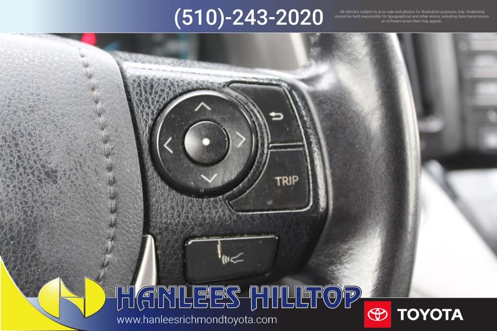 Used 2016  Toyota Limited image 30