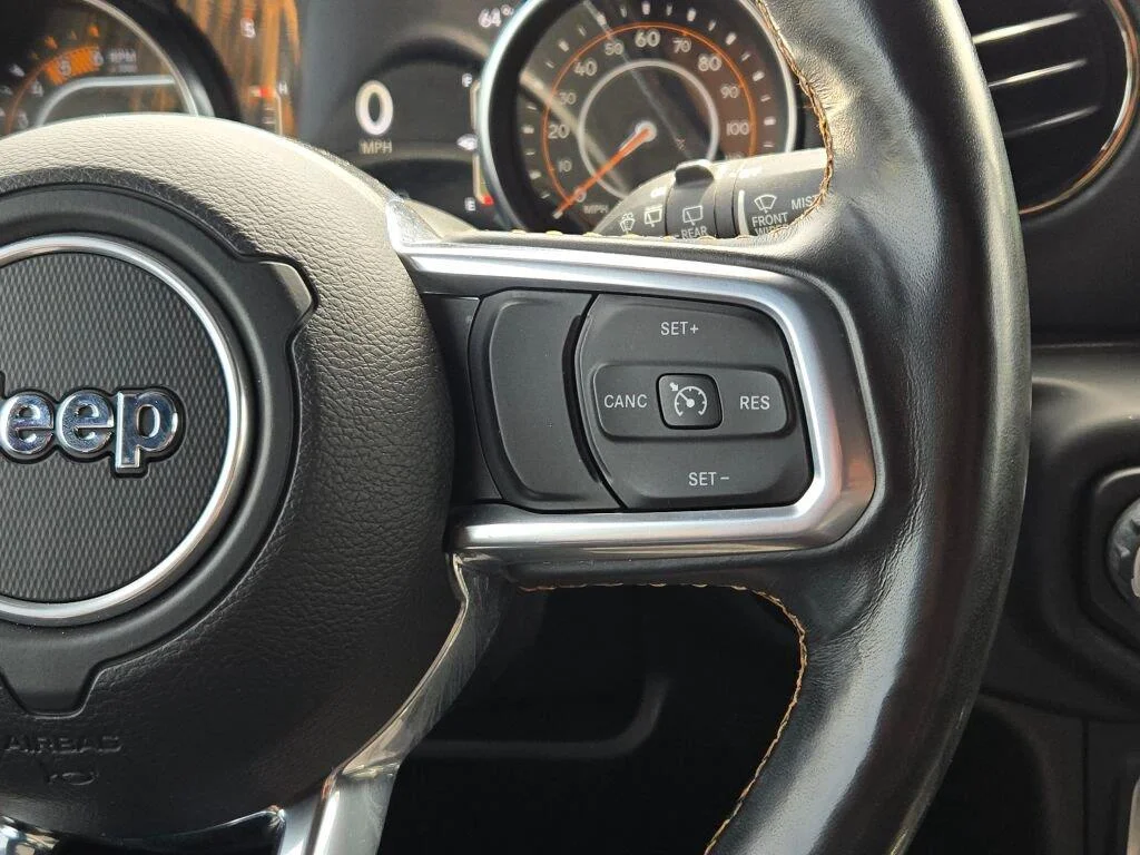 Used 2021  Jeep Unlimited Sahara High Altitude image 33