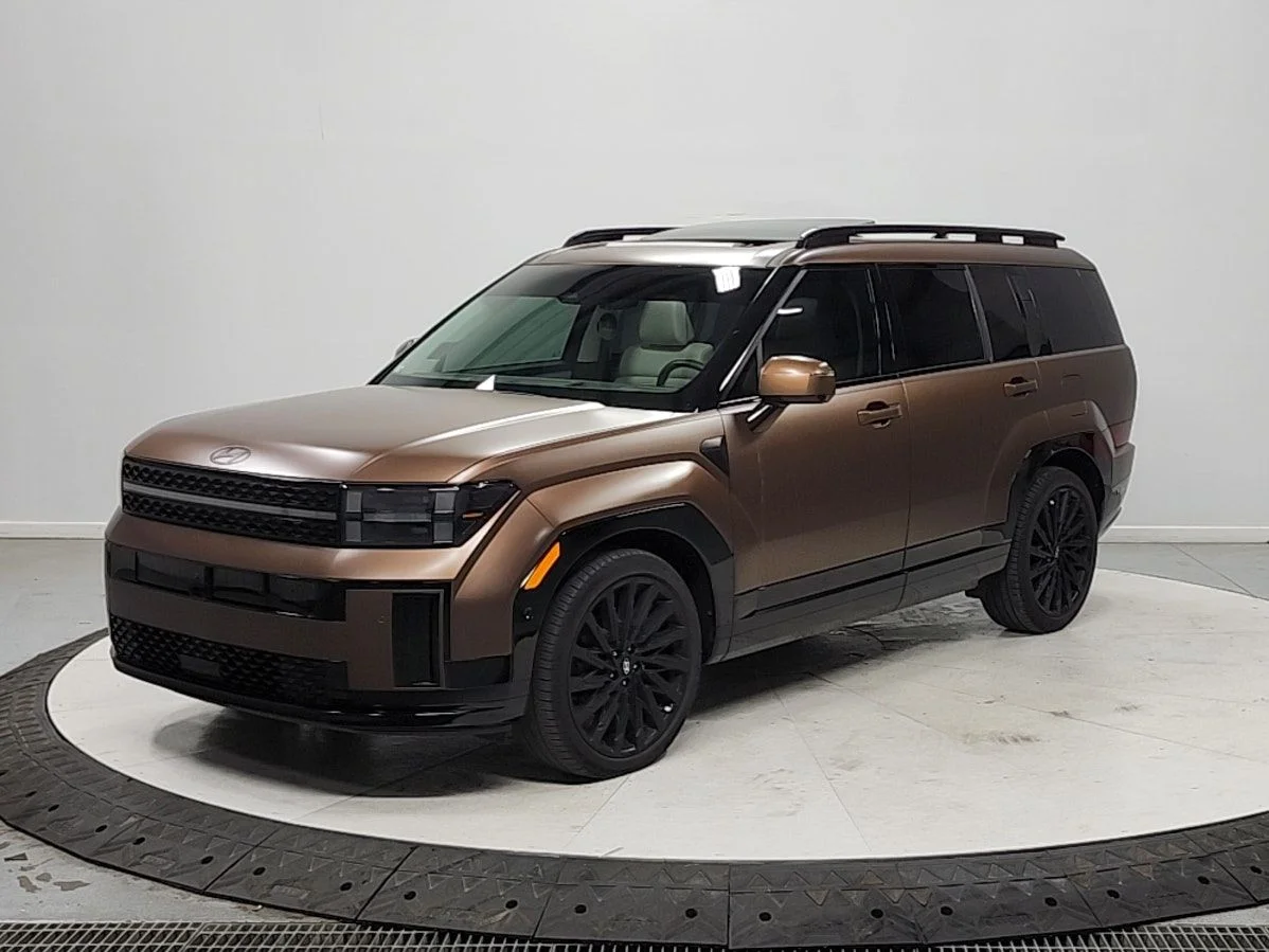 Used 2024  Hyundai Calligraphy image 3