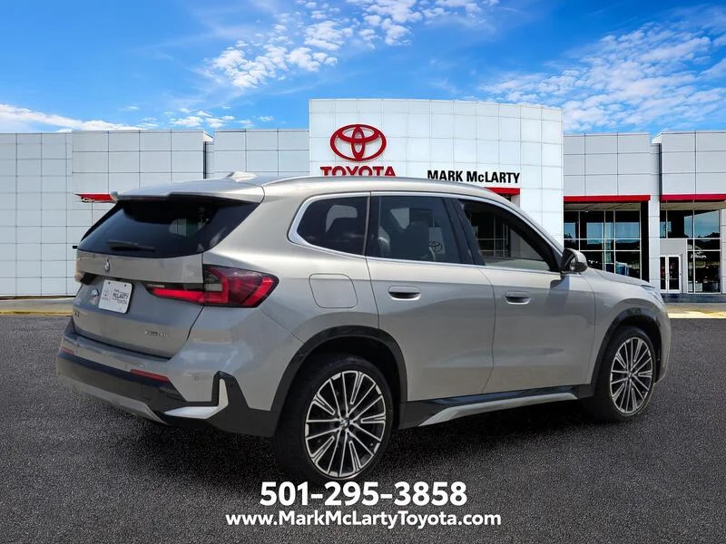 Used 2025 SPACE SILVER METALLIC BMW XDRIVE28I SPORTS ACTIVITY VEHICLE image 5