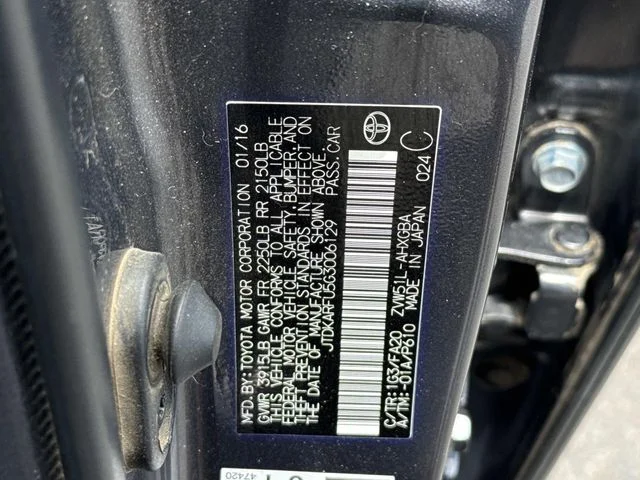 Used 2016 Gray Toyota Three image 30