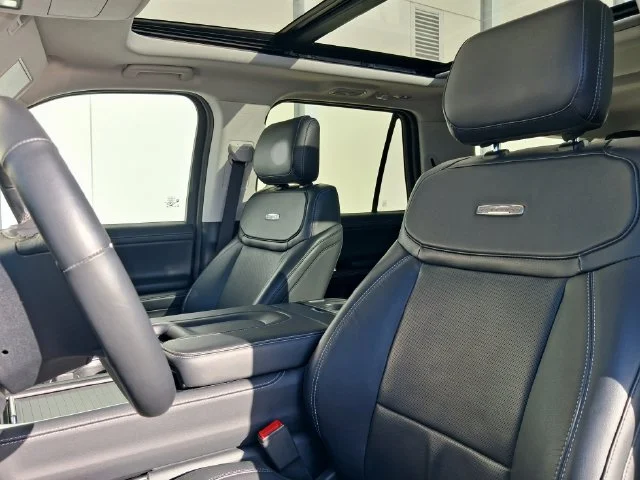 Used 2025 White Ford Platinum image 12