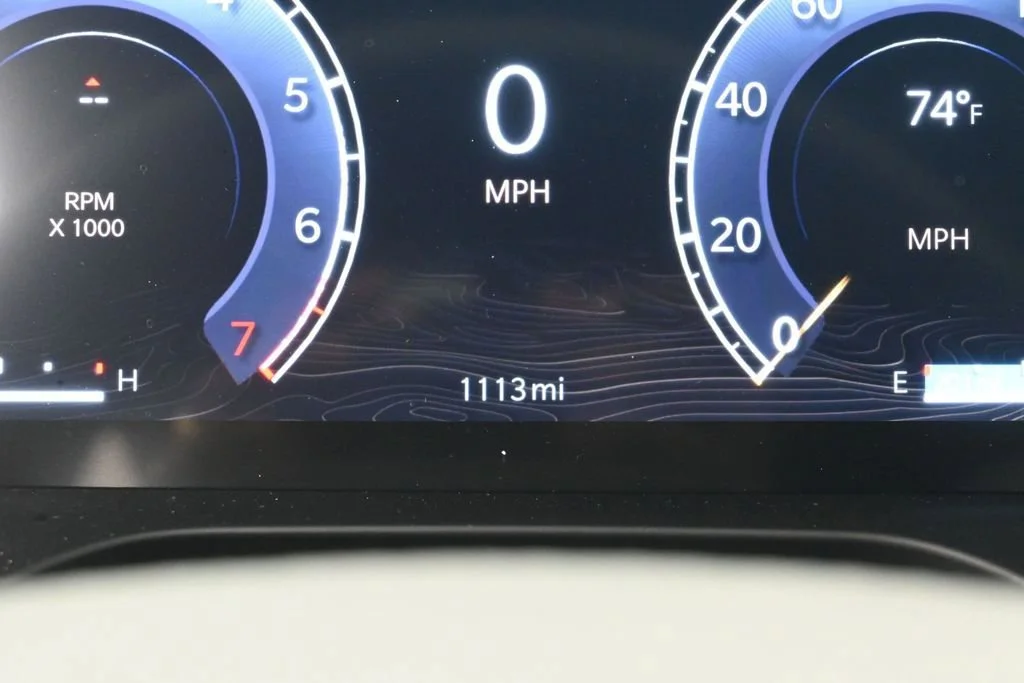 Used 2025 Silver Jeep Limited image 30