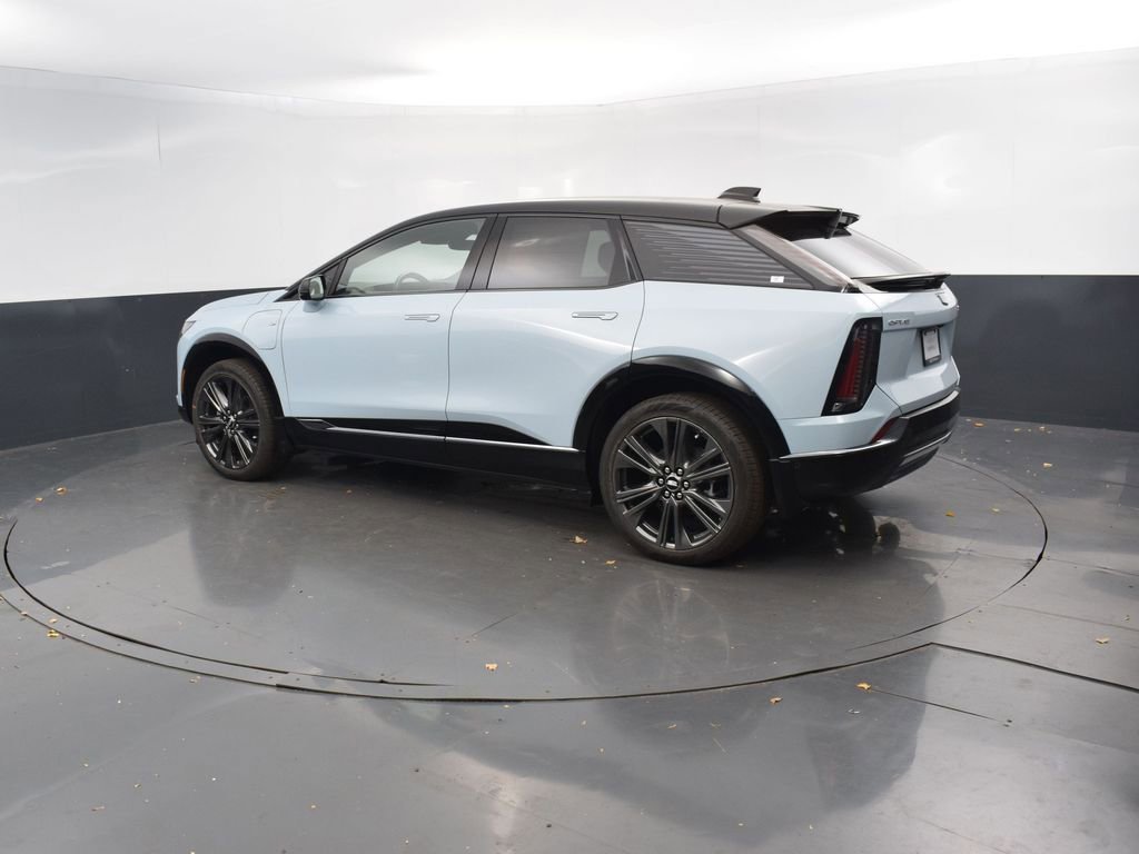 2026 CADILLAC OPTIQ - Image 2