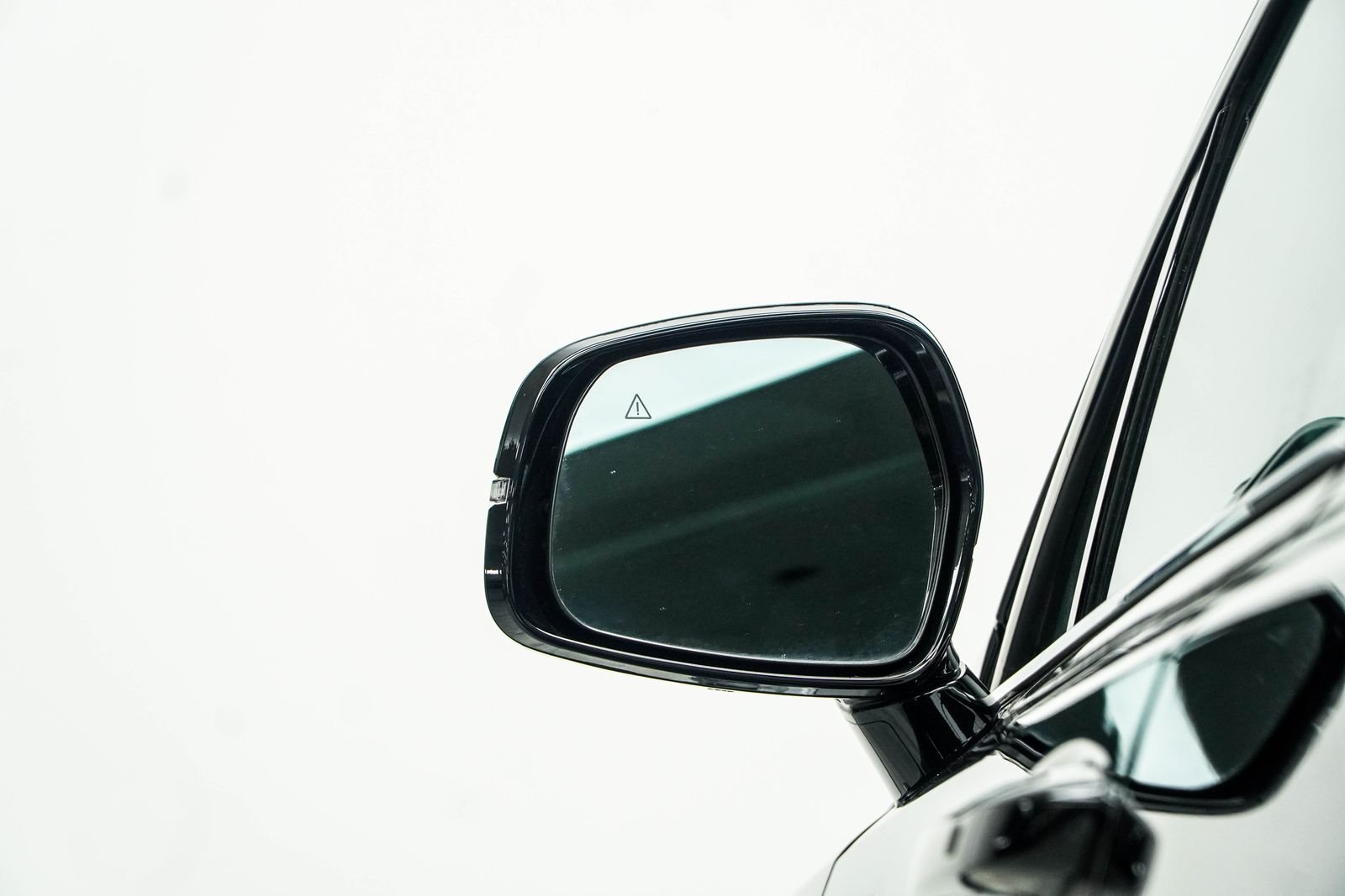 Used 2025 Black Kia S image 14