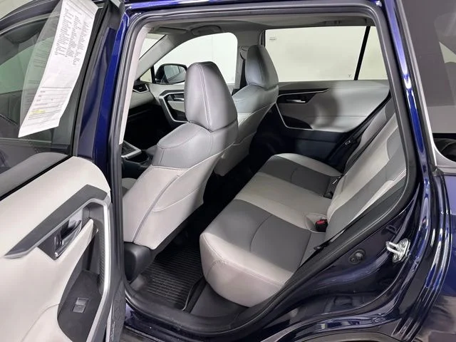 Used 2023 Blue Toyota XLE Premium image 15