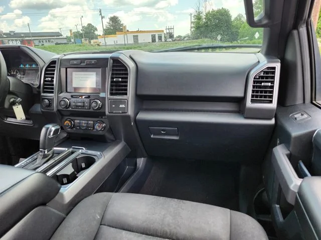 Used 2020 Red Ford XLT image 17