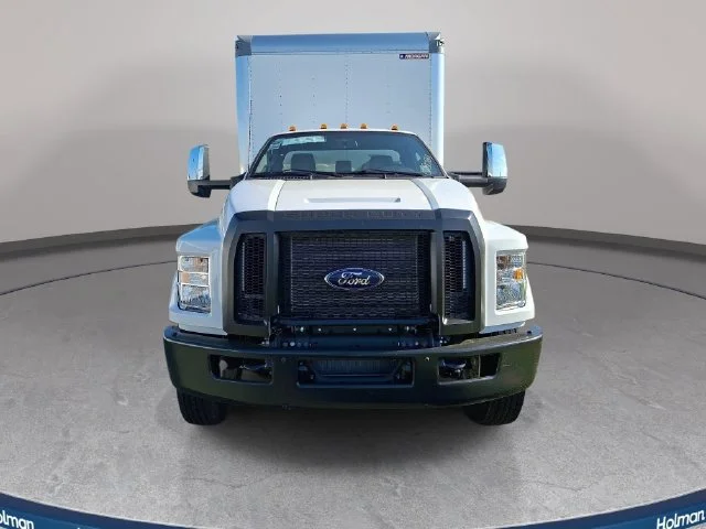 New 2026 Oxford White Ford Base image 2