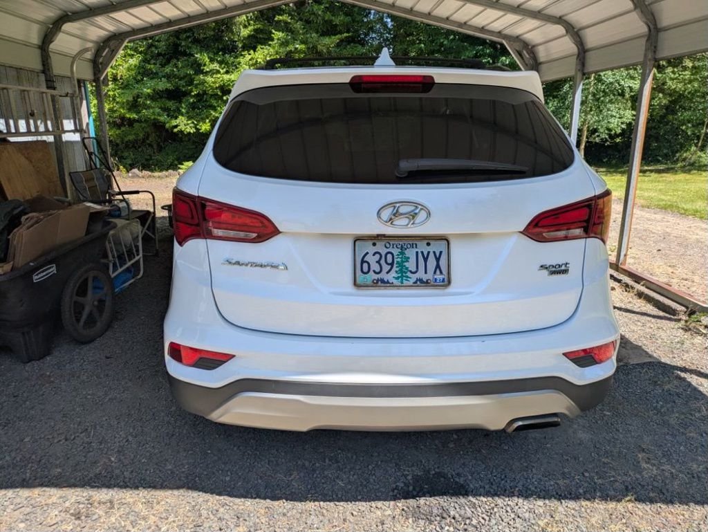 Used 2017 Frost White Hyundai 2.4 Base image 4