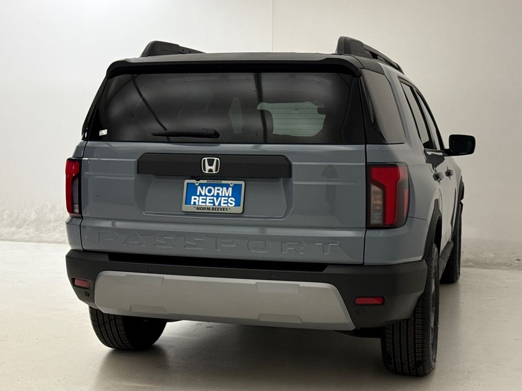 New 2026 Sonic Gray Pearl Honda RTL image 9