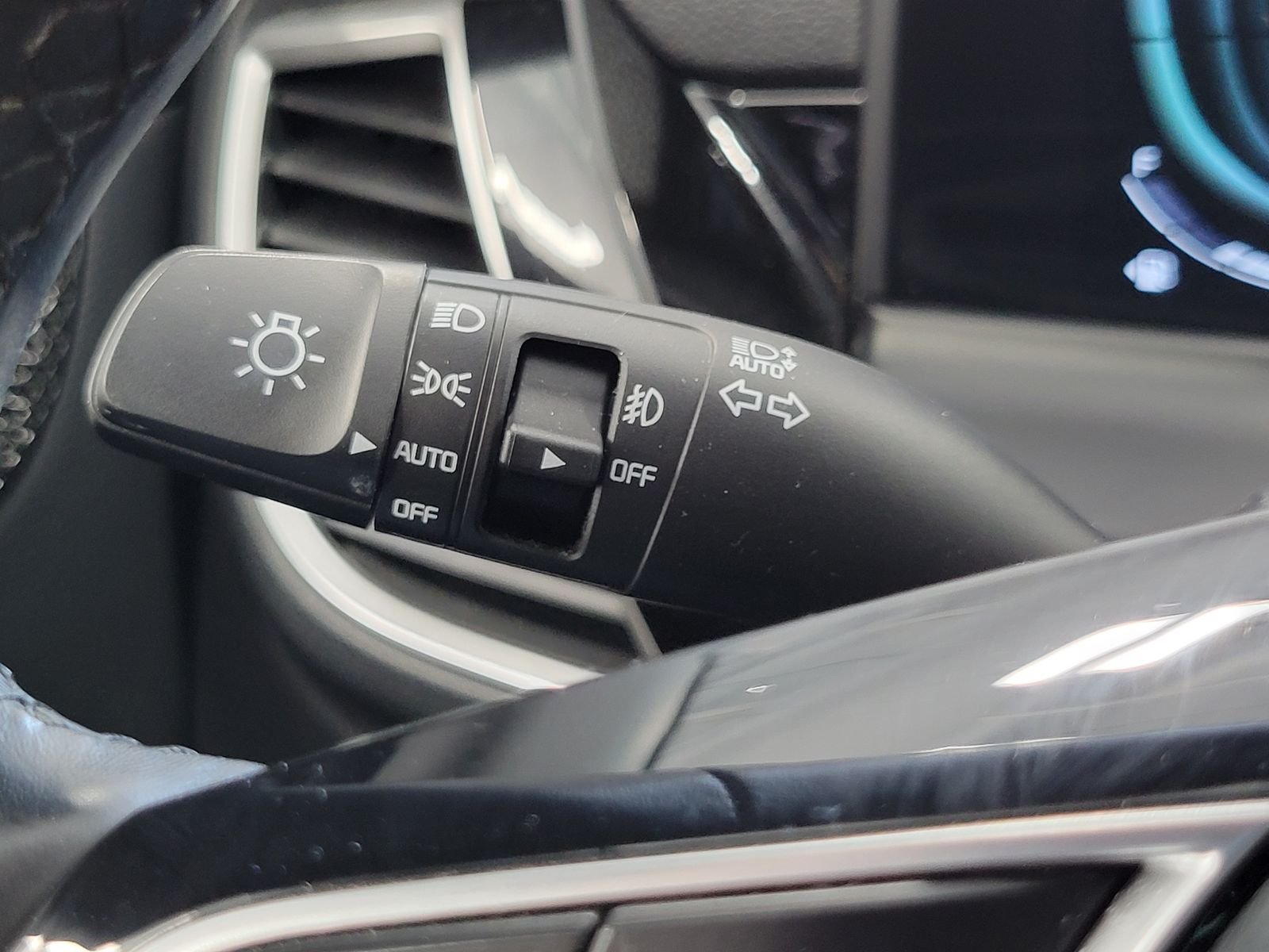 Used 2025 Blue Kia S image 16