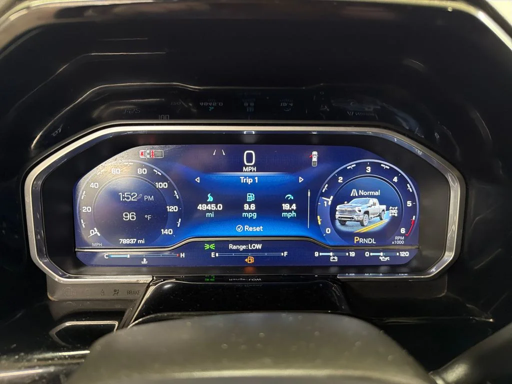 Used 2024 White Chevrolet LT image 23