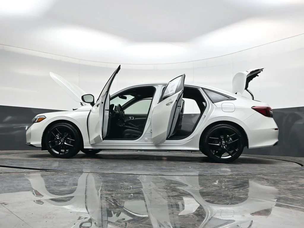 Certified Used 2026 Platinum White Pearl Honda Sport image 39