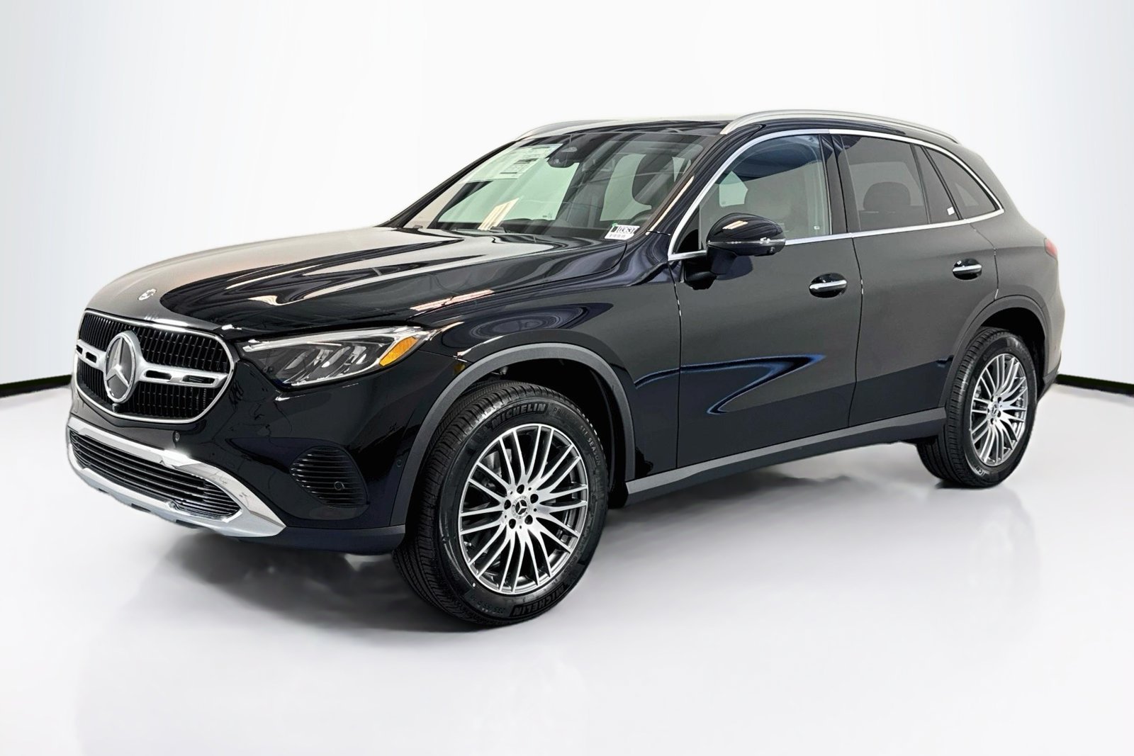 New 2026 Black Mercedes-Benz GLC 300 image 1