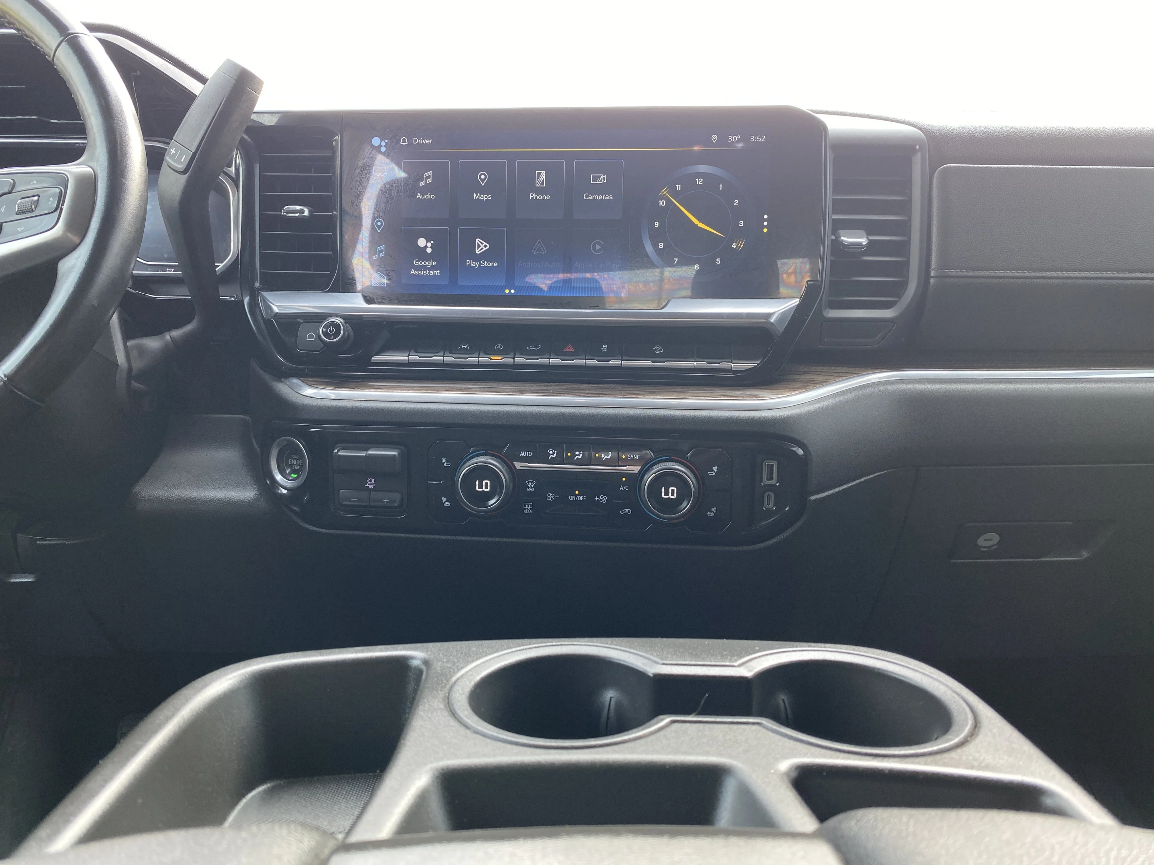 Used 2023 White Chevrolet LT Crew Cab  * Z71 OFF ROAD * HEATED SEATS * image 14