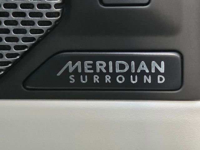 2024 Land Rover Defender SE - Photo 16