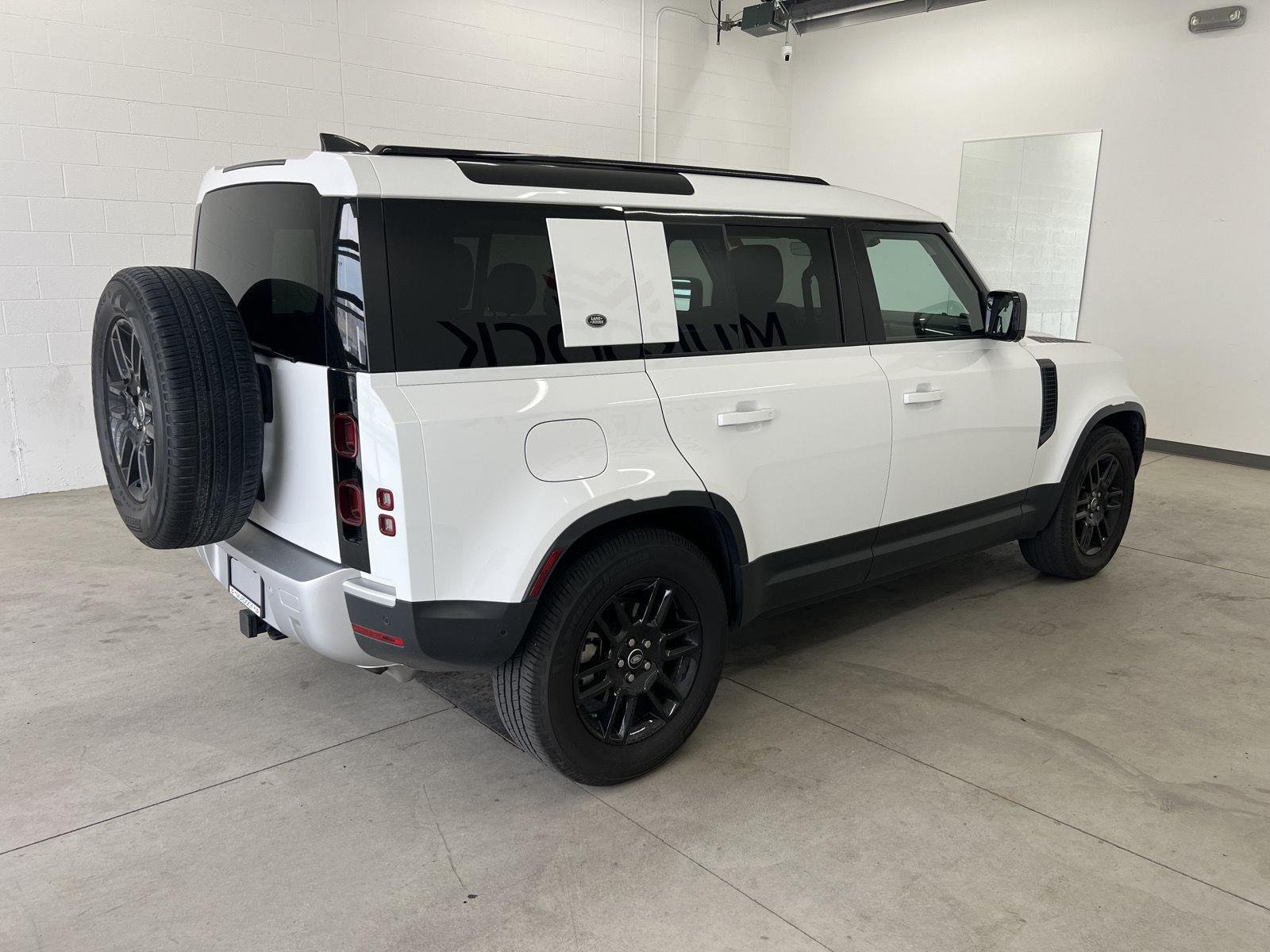 2024 Land Rover Defender S - Photo 11