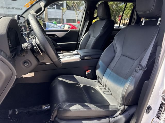 Certified Used 2024 White Lexus 600 F SPORT image 11