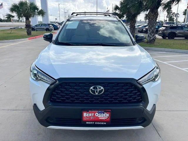 Used 2025 WIND CHILL PEARL Toyota  image 2