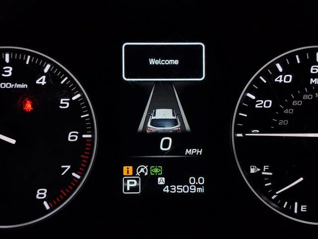 Used 2024 Crystal White Pearl Subaru Limited image 32
