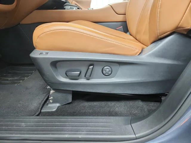 Used 2025 Blue INFINITI Sensory image 20