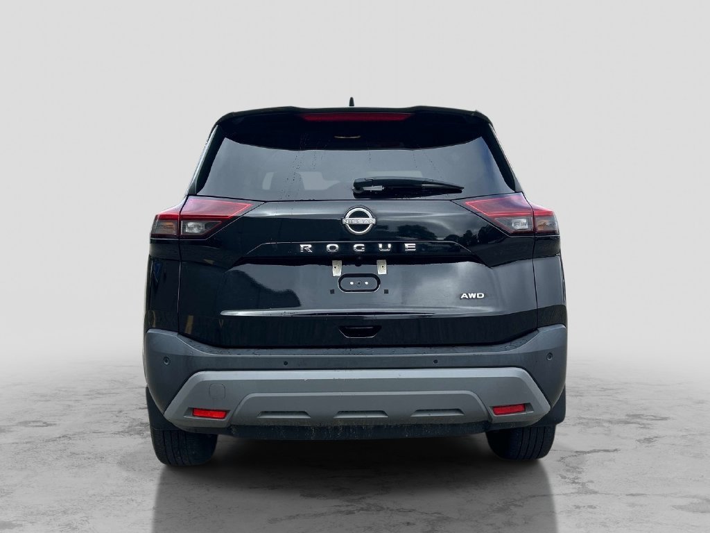 Used 2023 Black Nissan S image 4