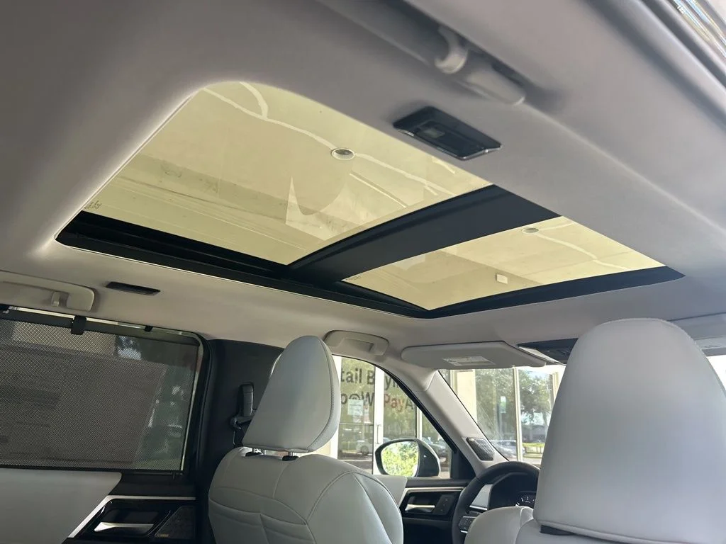 2025 Mitsubishi Outlander SEL Platinum Edition - Photo 31