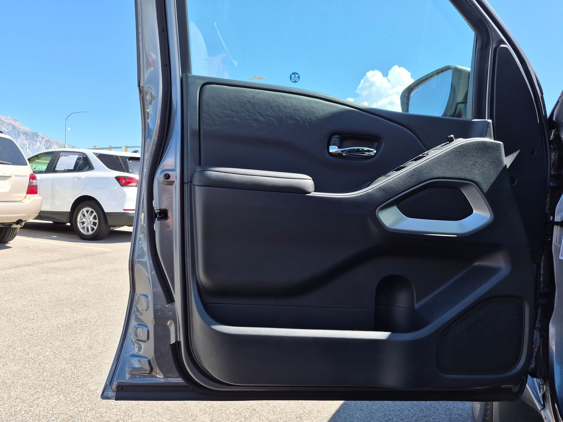New 2026 Gun Metallic Nissan Crew Cab SV image 11
