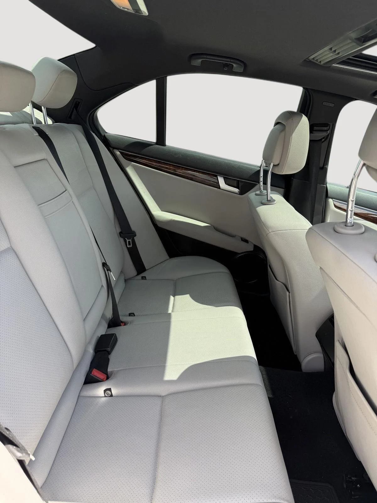 Used 2013 Iridium Silver Metallic Mercedes-Benz C 300 Luxury image 15